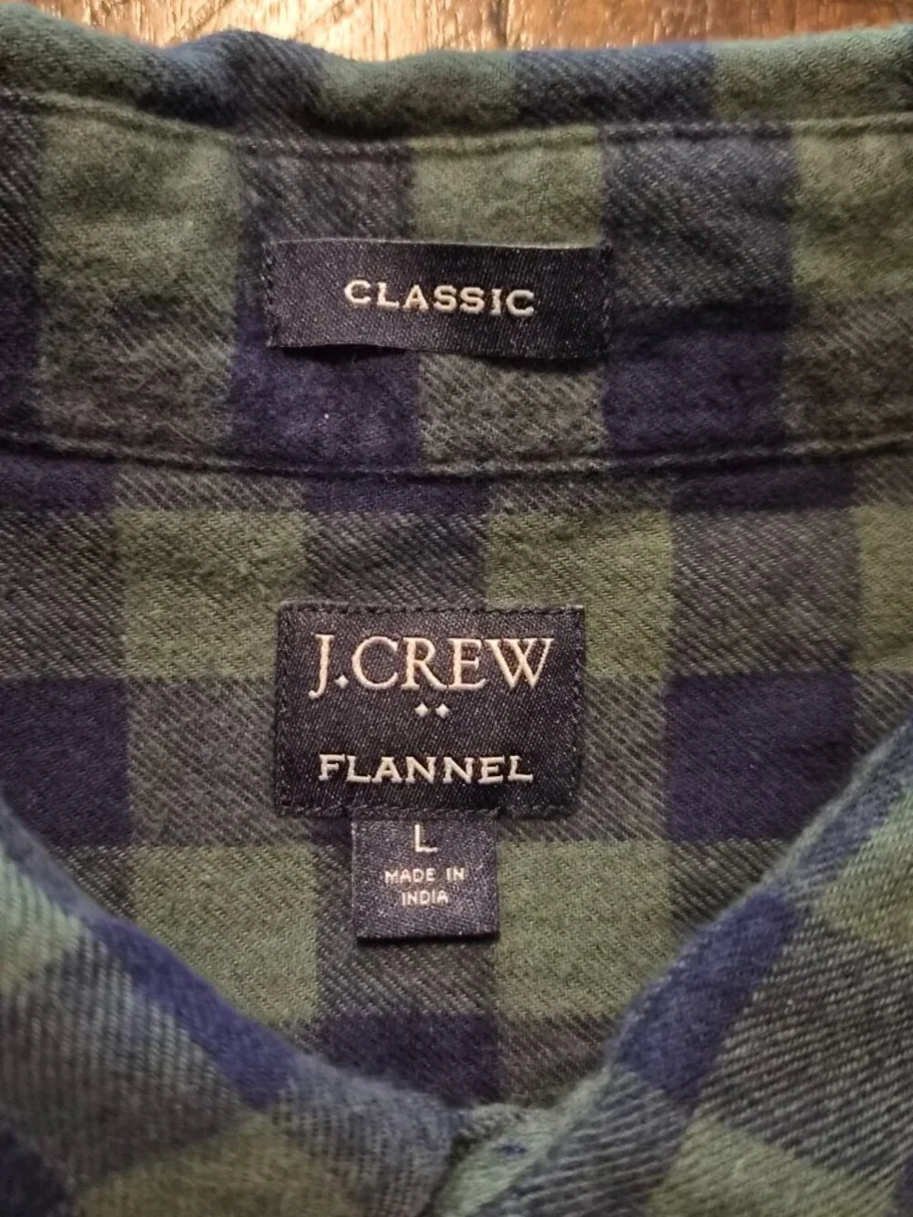 J. Crew Mens Classic Flannel Shirt Green Plaid Size Large 100% Cotton G335